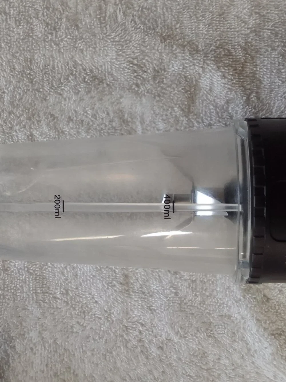 Food chopper with 4 sharp/large blades&measurements, manual, 400ml, brand new